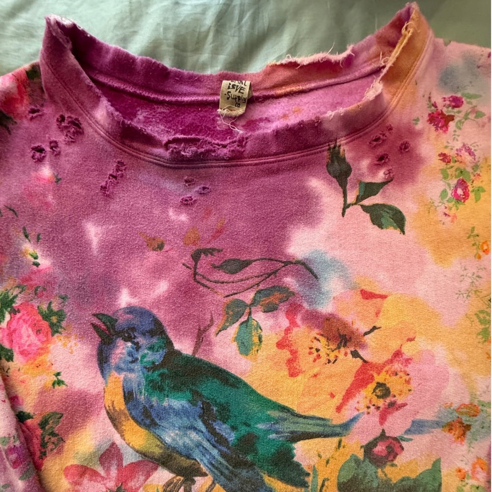 Magnolia Pearl RARE Songbird Floral Sweatshirt Purple Tie Dye Bird Distressed - Picture 10 of 16